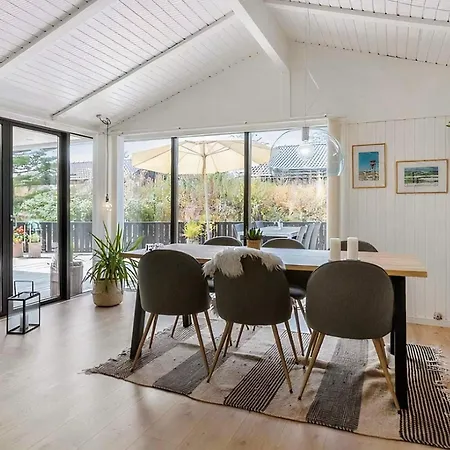 Semesterbostad 4 Star In