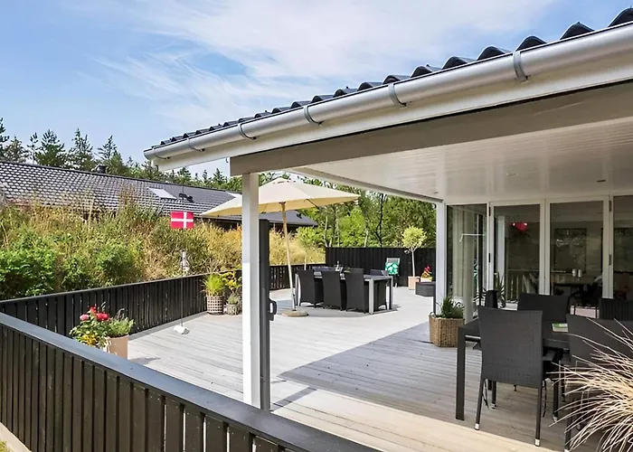 Semesterbostad 4 Star In *