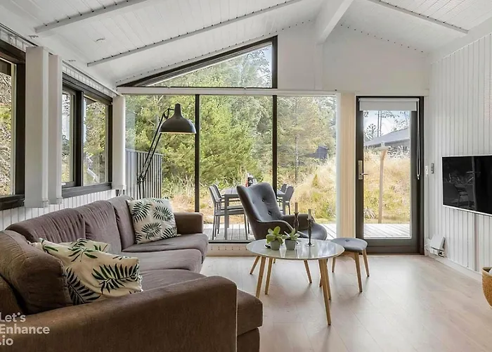 4 Star In Semesterbostad Blokhus